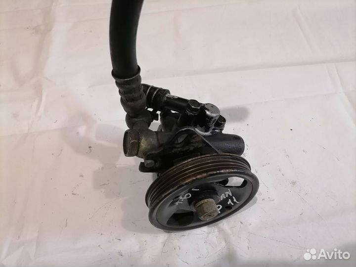 Насос гидроусилителяNissan Primera P11