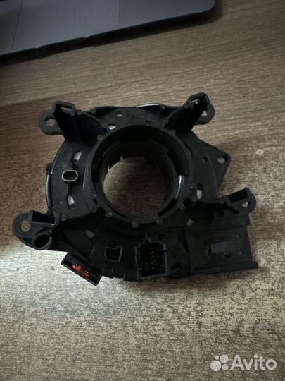 Шлейф подрулевой BMW 61318379091