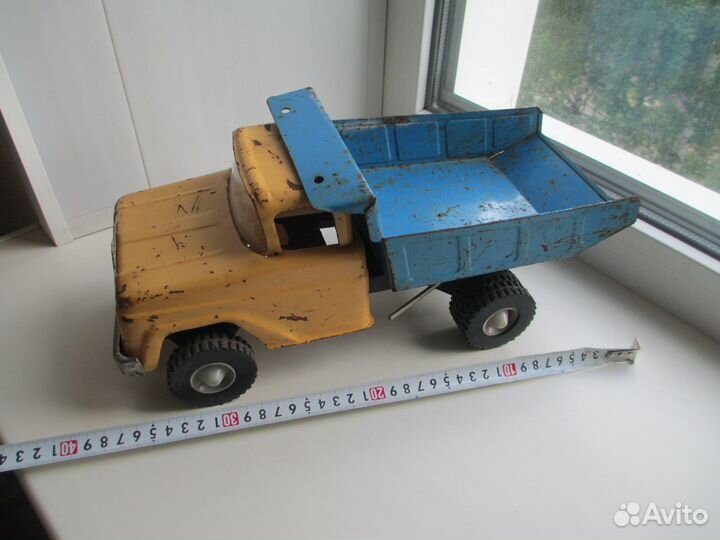 Игрушка СССР Большой Железный Самосвал Волгарь
