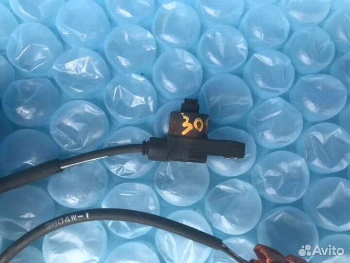 Датчик abs передний правый Honda Odyssey RL1 J35A4