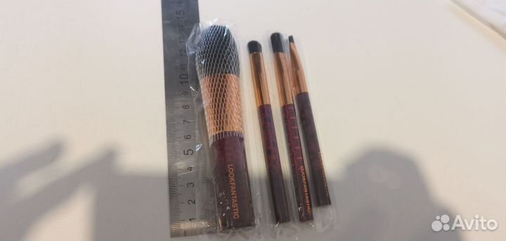 Кисти для макияжа lookfantastic