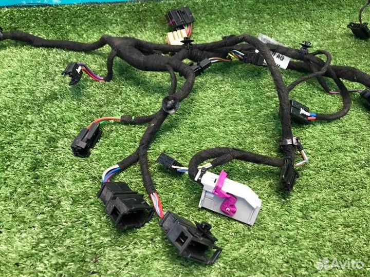 Проводка (коса) передняя левая Volkswagen Touareg