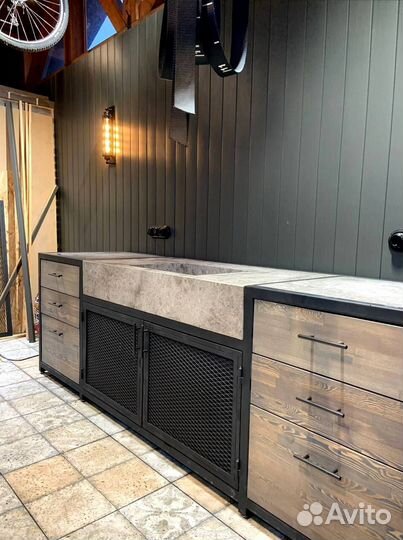 Кухня лофт из дерева и металла