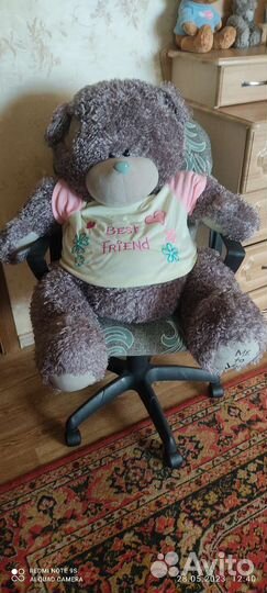 Большой мягкий медведь