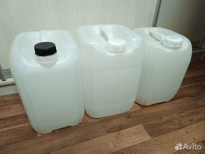 Бутыли 20 литров 3 шт