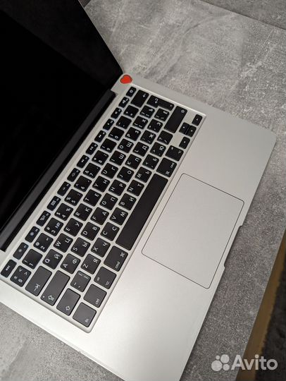 Apple MacBook Pro 13-inch 2015 8/256Gb