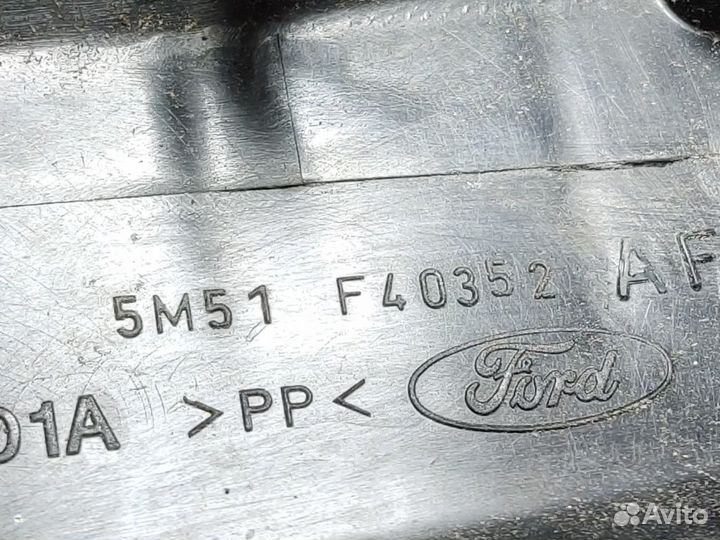 Обшивка багажника Ford Focus 2005-2008