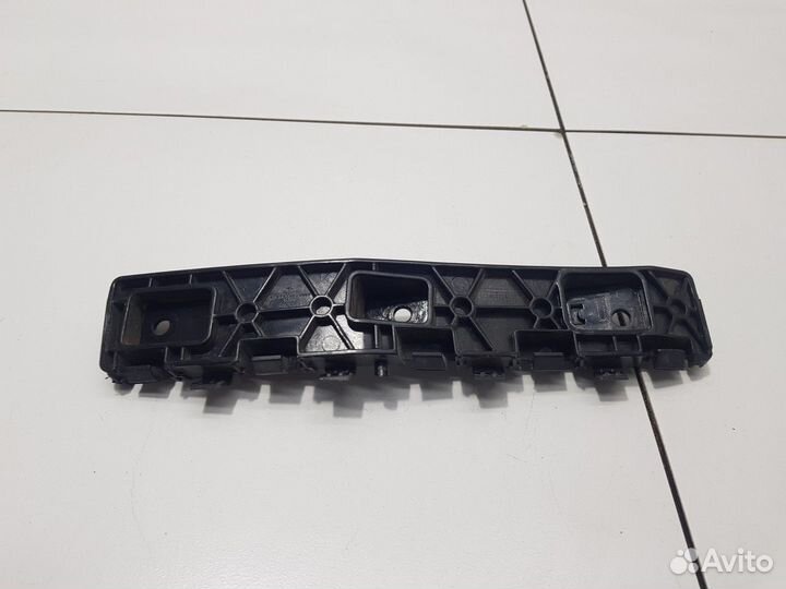 Кронштейн заднего бампера правая