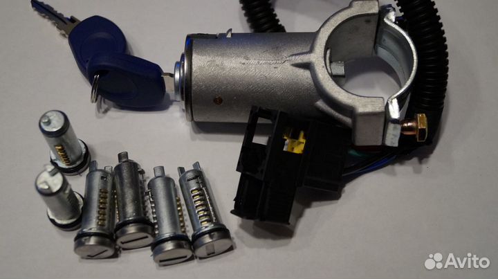 Замок зажигания, личинки дверей Iveco Daily 99-12