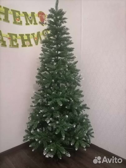 Елка искусственная