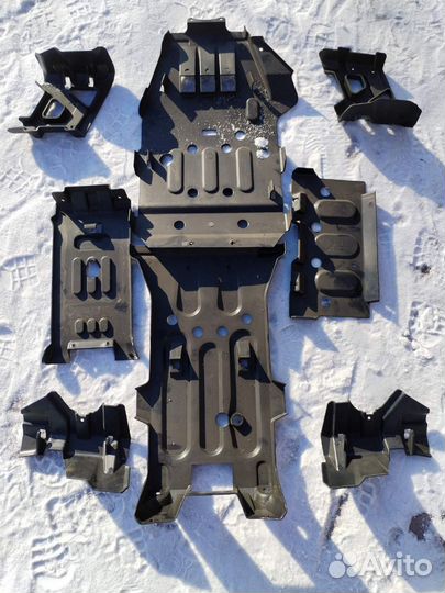 Штатная защита днища на квадроцикл