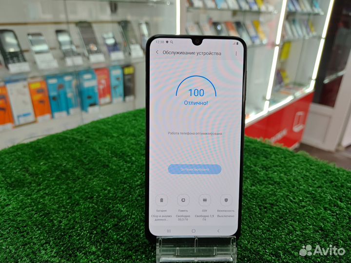 Samsung Galaxy A50, 4/64 ГБ
