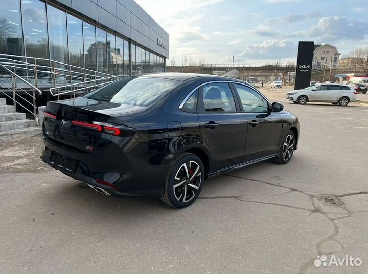 Kaiyi E5 1.5 CVT, 2023