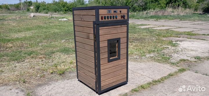 Коптильня горячего копчения. С вашей Гравировкой