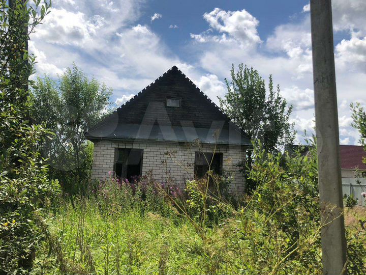 Дом 32 м² на участке 10 сот.