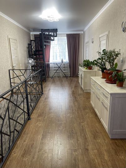 Дом 360 м² на участке 2 сот.