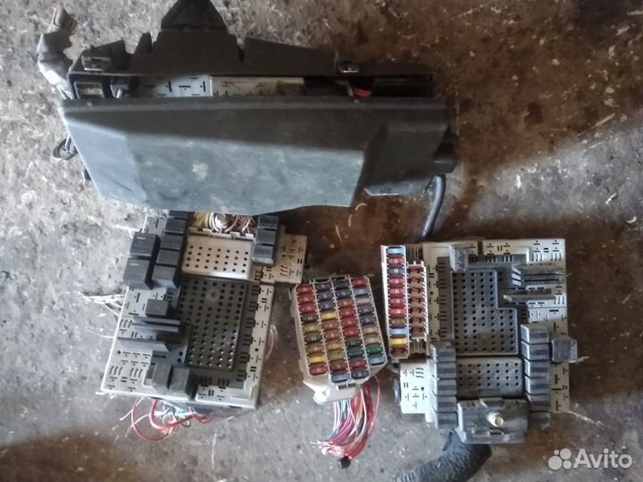 Панель предохранителей Вольво s80т6