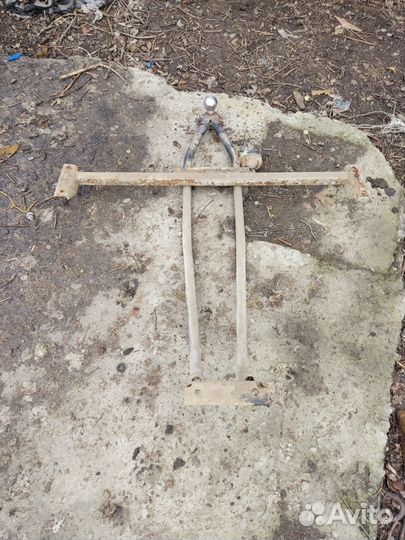 Фаркоп на москвич