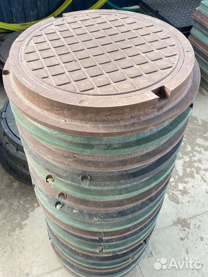 Садовый люк