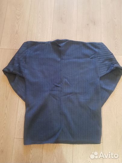 Мужской свитер и джемпер