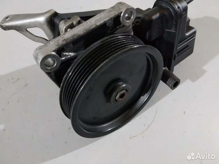 Насос гур Mercedes E-Class W207 OM651