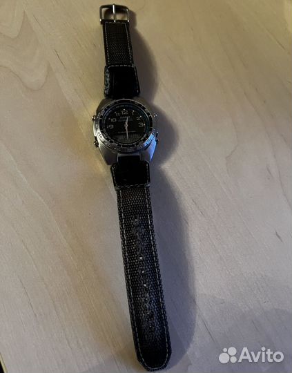 Casio AMW-700