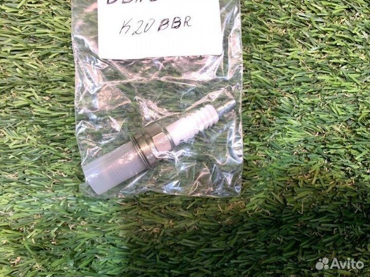 Свеча зажигания