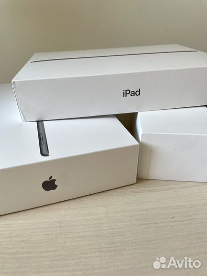 Коробка от iPad