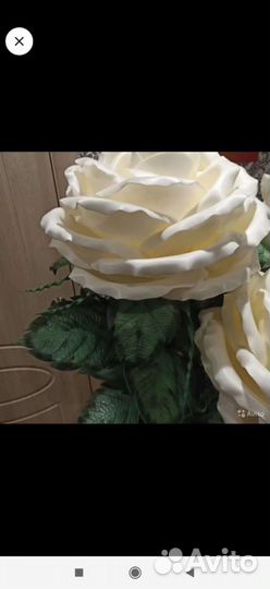 Розы торшер в кашпо