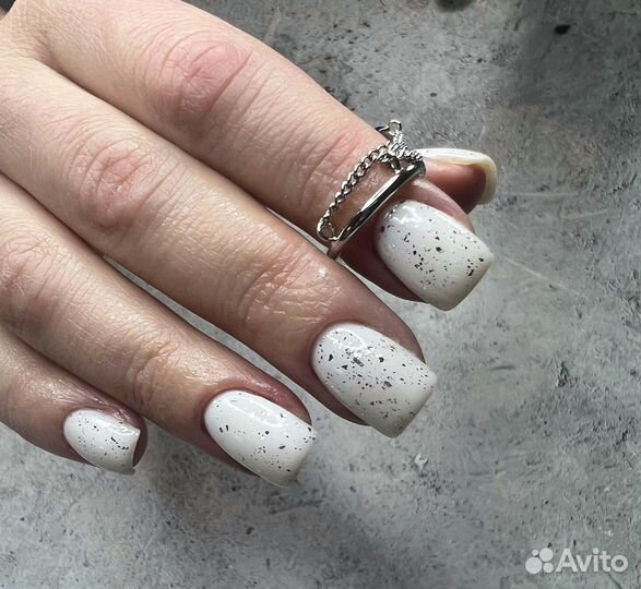 Маникюр с покрытием гель лак, наращивание ногтей