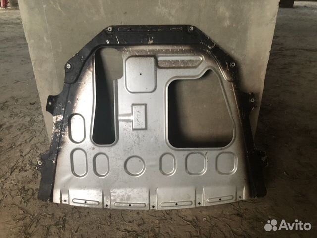 Заводской пыльник для двигателя Веста