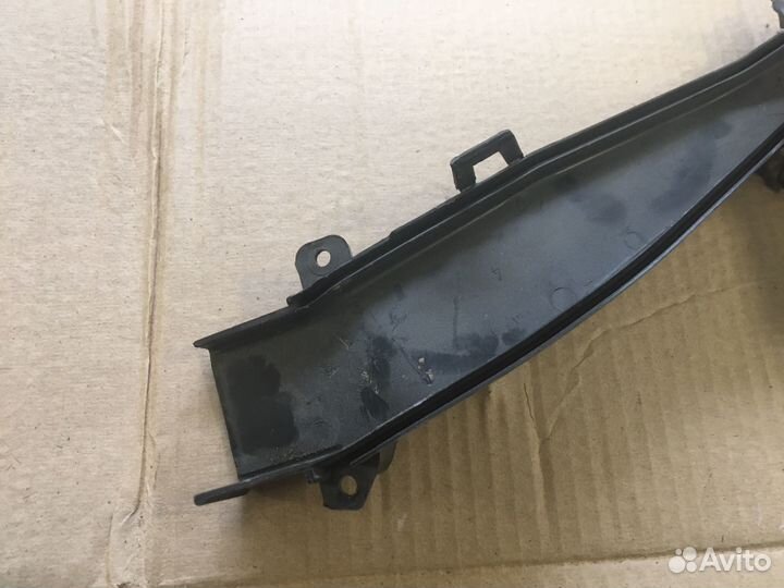 Кожух трубок отопителя Skoda Octavia A5 (5686)