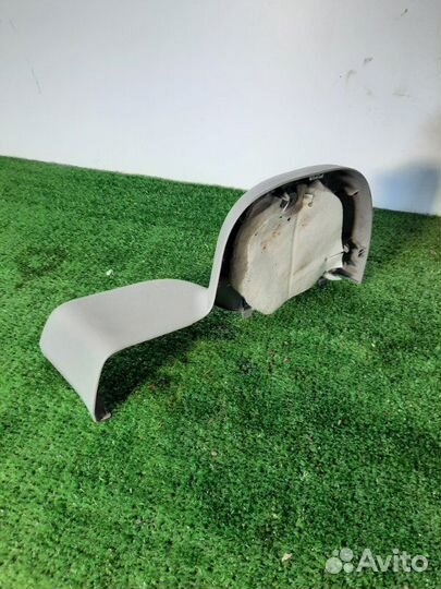 Обшивка багажника правая Subaru Forester 2007