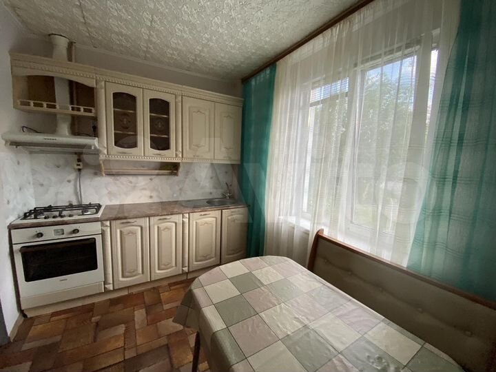 2-к. квартира, 56 м², 1/2 эт.