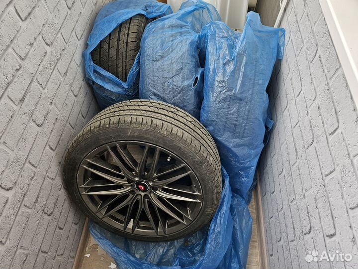 Летняя резина на дисках r 19