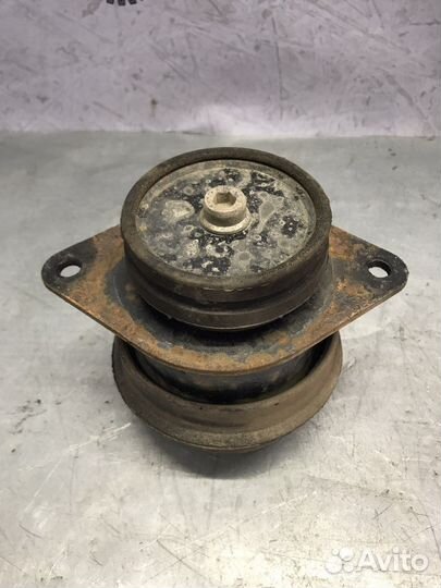 Подушка двигателя Volkswagen Golf (MK3), 1996 г.в