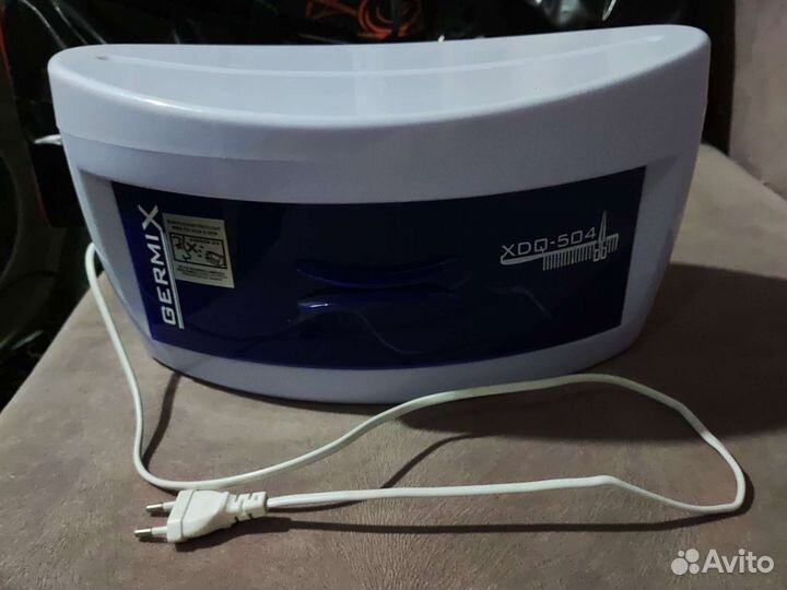 Ультрафиолетовый стерилизатор для маникюра