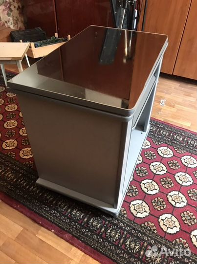 Подставка для телевизора