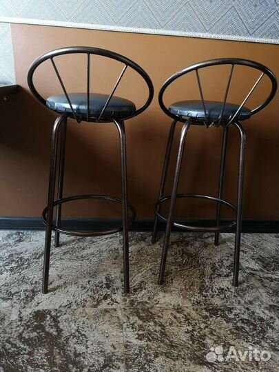 Барный стул