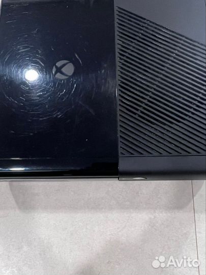 Xbox 360+kinect+9 игр+есть встроенные