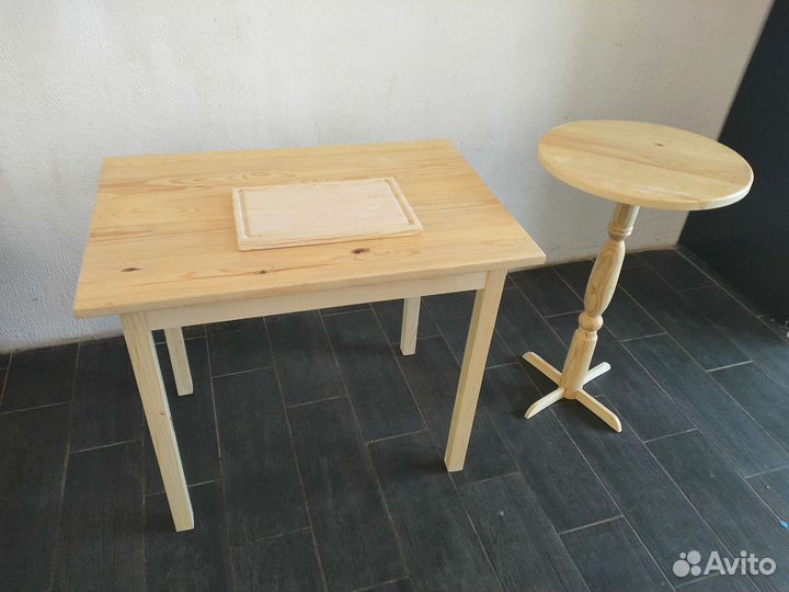 Кухонный стол