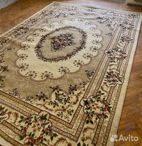 Ковер б/у 2,5м на 3,5м