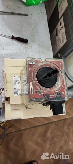 Автоматический выключатель ва57-39-341830 630А