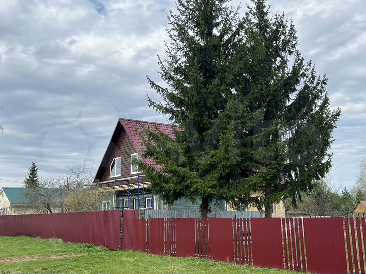 Дом 180 м² на участке 10 сот.