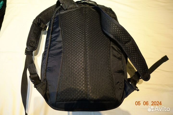 Рюкзак Pacsafe Vibe 28L, антивор ручная кладь