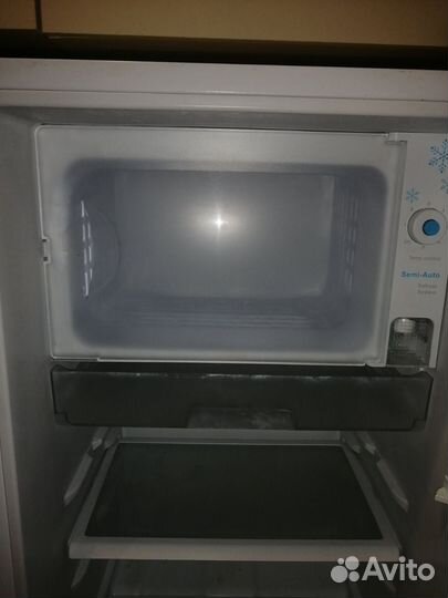 Холодильник маленький
