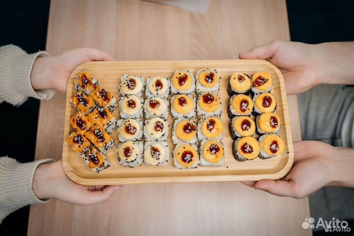 Доставка роллов и пиццы