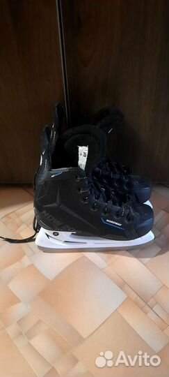 Коньки хоккейные