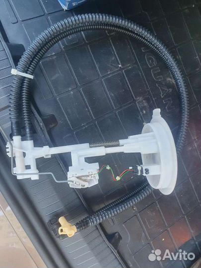 Датчик уровня топлива tiguan