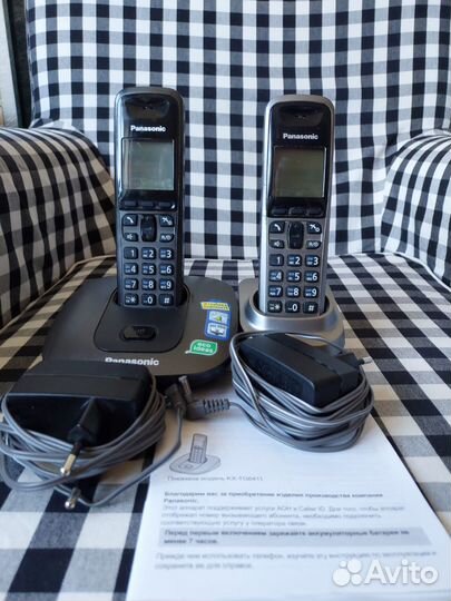 Цифровой беспроводной телефон Panasonic (2 трубки)